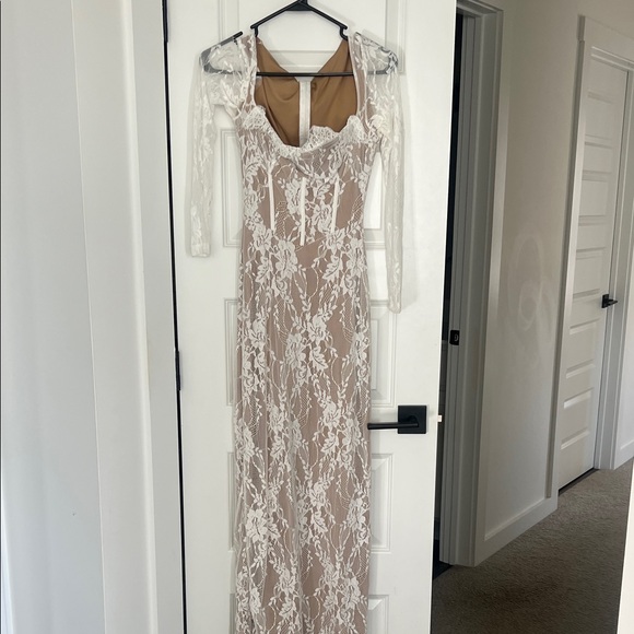 SHEIN Long Sleeve Lace Dress - White and Tan - Picture 1 of 3